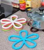 زیر قابلمه سیلیکونی نسوز طرح گل